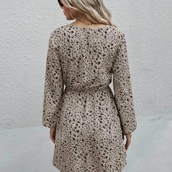 Ditsy Floral Tie Neck Bishop Sleeve Layered Dress tan - Picture 3 of 4